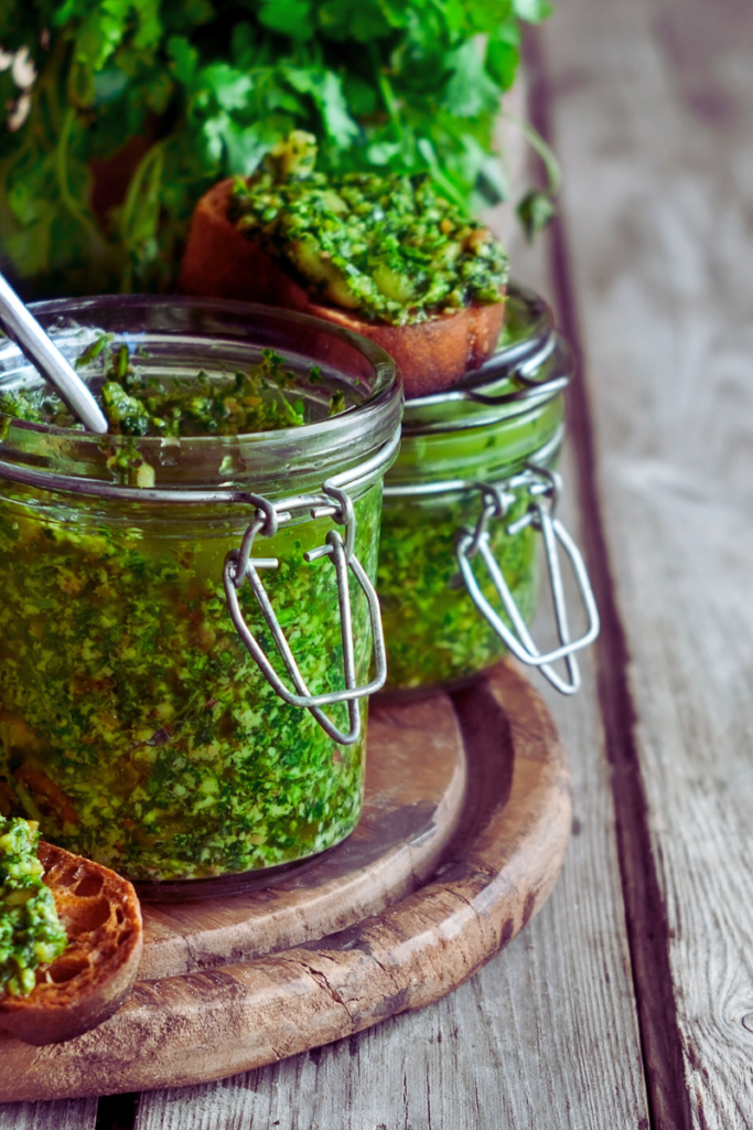 Pesto alla Genovese: La Ricetta della Nonna